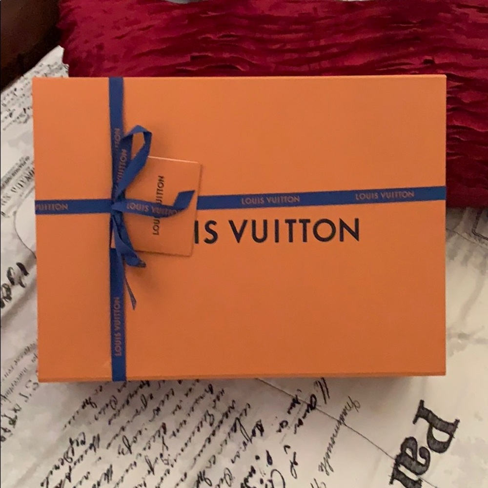 Louis Vuitton Toiletry Pouch 26